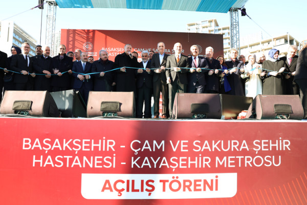 Başakşehir-Kayaşehir Metro Hattı Hizmete Açıldı