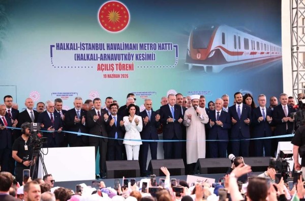 HALKALI-ARNAVUTKÖY HATTI HİZMETE AÇILDI