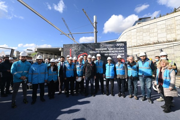 Ulaştırma Bakanımız Sayın Adil KARAİSMAİLOĞLU, Başakşehir-Kayaşehir Metro Hattı'nın İlk Ray Kaynağını Yaptı